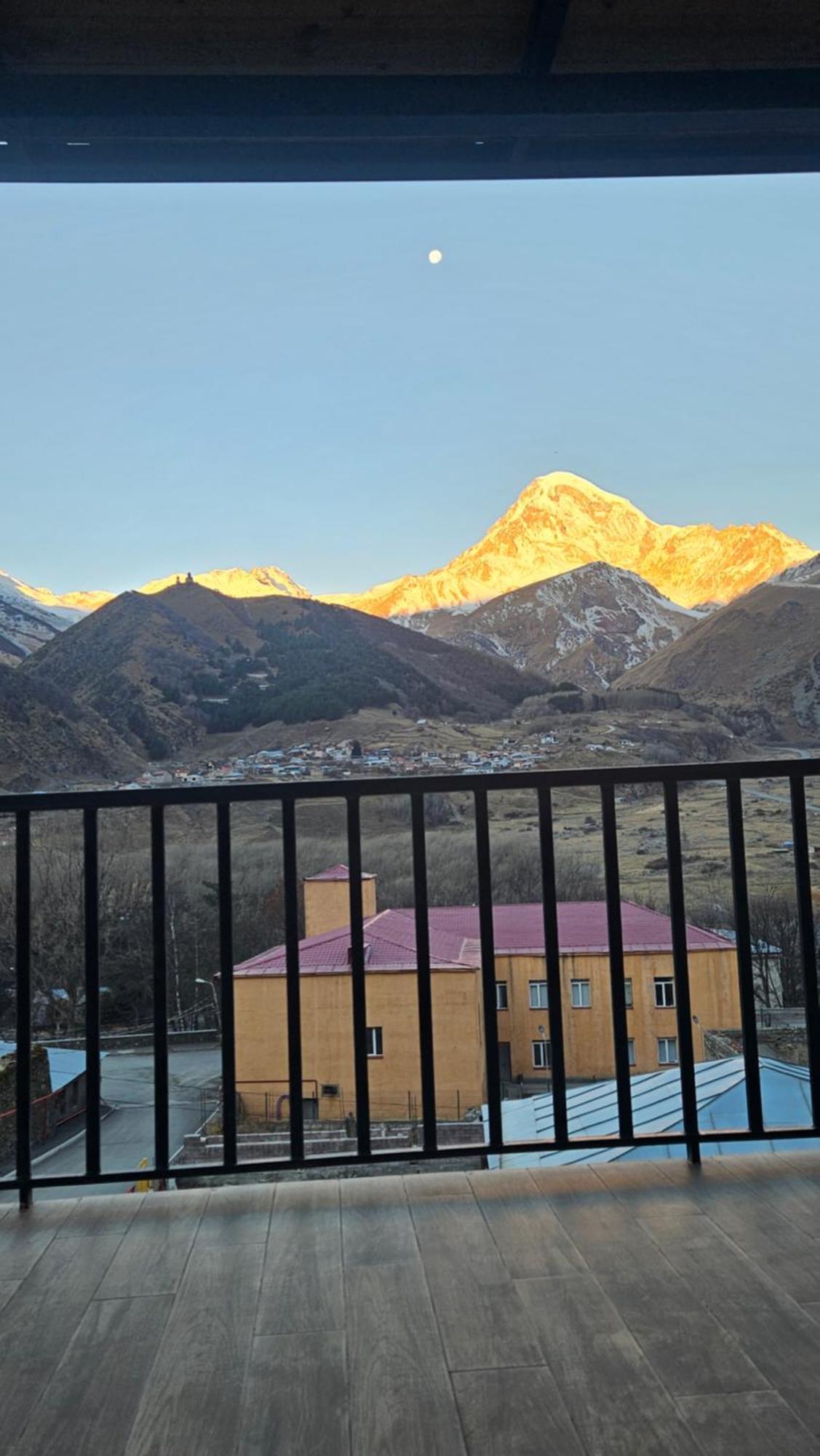 Best View Kazbegi Rom bilde